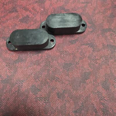 Fender Mustang Bass Pickup Covers 1975 - Black image 1