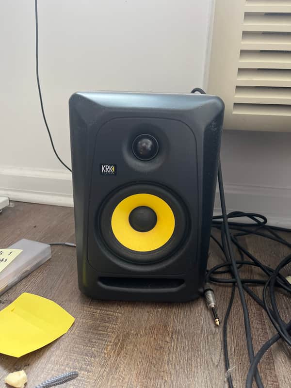 KRK classic 5 RP-5 Rokit G4 2-Way 5" Active Studio Monitors (Pair) 2019 - 2021 - White image 1