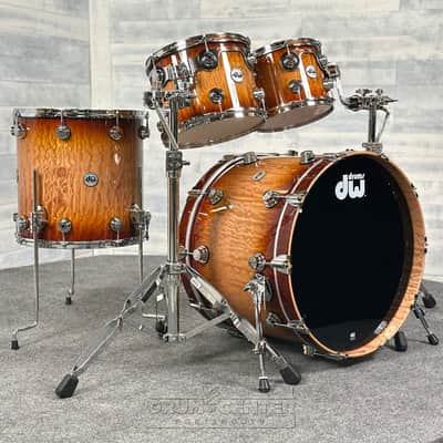 DW Collectors VLT 333 Maple 4pc Drum Set Almond Burst over Super Quilted Maple