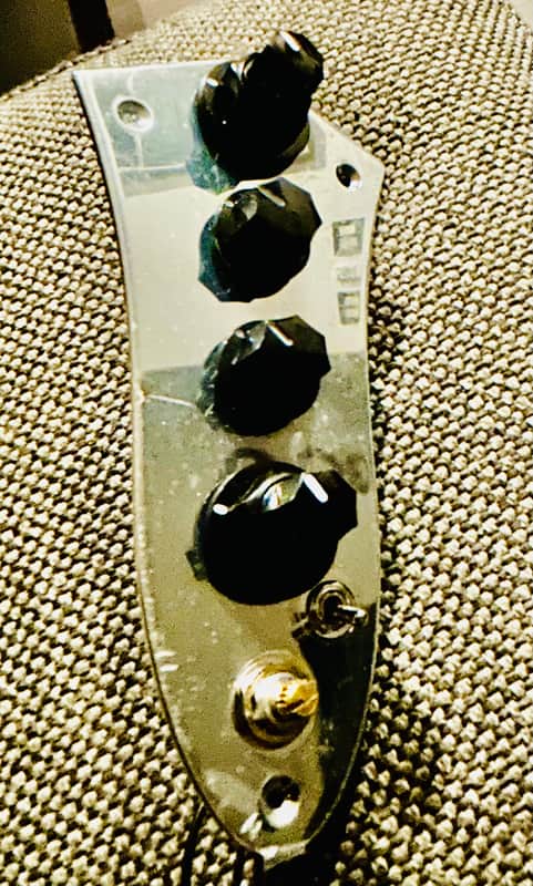 Unbranded Active 3/4 Band Bass Guitar Preamp EQ Module – 4 Knobs, Toggle, Output Jack – DIY Mod 2023 - Silver image 1