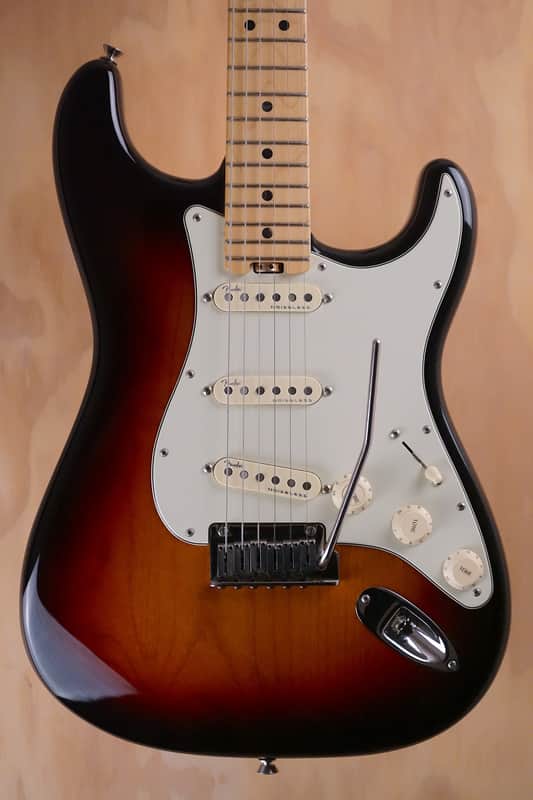 Fender American Elite Stratocaster Electric Guitar in 3-Colour Sunburst