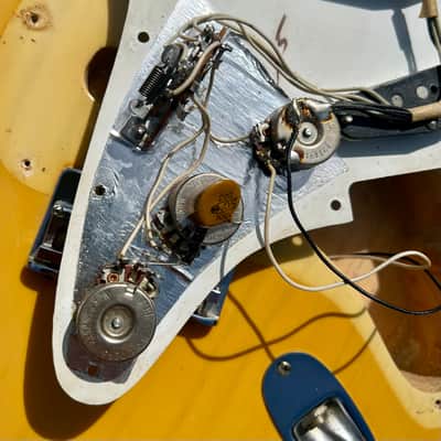 Vintage Featherweight Blonde Fender Stratocaster 1972-1975 7.2lbs image 22