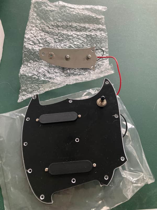 Fender Mustang Prewired Pickguard Assembly SS B/W/B image 1