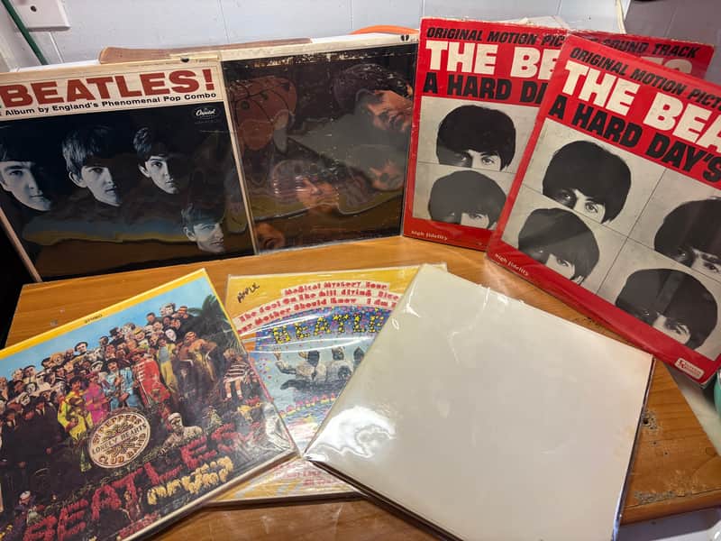 Vintage Beatles vinyl records 1964/1968 Capitol Rainbow UA Apple image 1