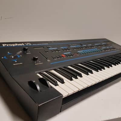 Sequential Circuits Prophet VS image 7
