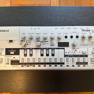 Roland TB-03 Boutique Series Synthesizer Module Bass Line Synthesizer 2016 - Present - Silver