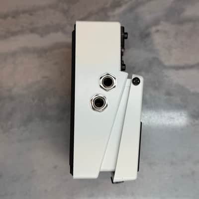 Boss TU-2 Chromatic Tuner with AC Adapter. Guitar Bass Pedal Tuner image 5