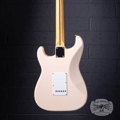 Tokai AST-423 Goldstar HSS Shell Pink MIJ Ash Body Maple Neck image 3