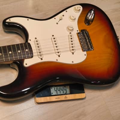 Fender Stratocaster with 3-Bolt Neck, Maple Fretboard 1975 Sunburst image 18
