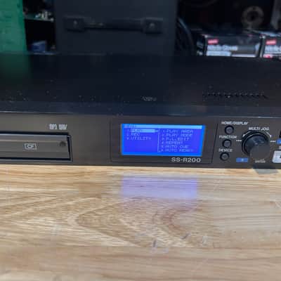 TASCAM SS-R200 Solid State Recorder - nice image 4