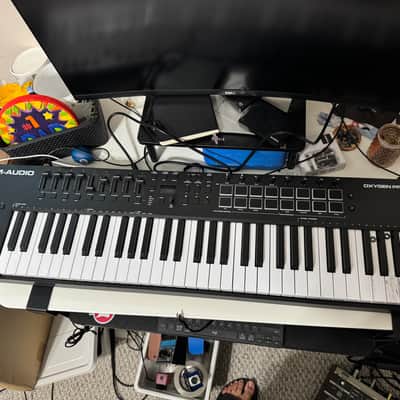 M-Audio Oxygen Pro 61 MIDI Keyboard Controller 2020 - Present - Black