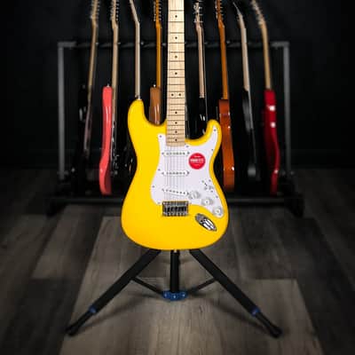Squier Sonic Stratocaster  - Limited Edition Graffiti Yellow image 1