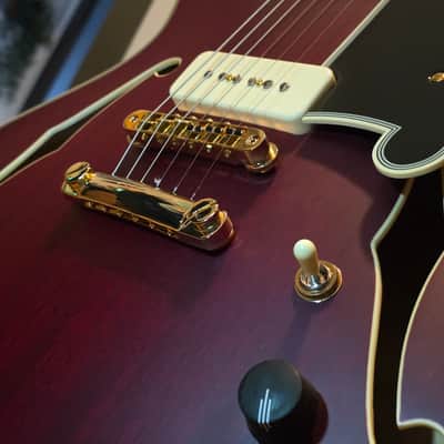 D'Angelico Deluxe DC (335) Satin Trans Wine P90 image 6