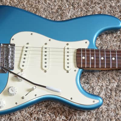Fender Stratocaster 1992 - Lake Placid Blue MIM - Upgraded Electronics image 3