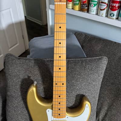 Fender American Original 50s Stratocaster guitar Aztec gold image 6