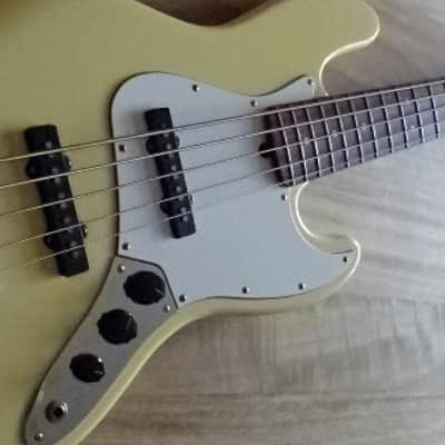 Fender Jazz Bass 1996 - Vintage White image 3