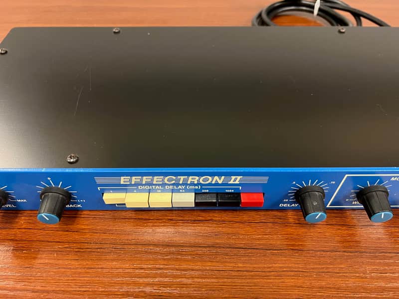 Delta Lab ADM 1024 Effectron 2 1980s - blue image 1