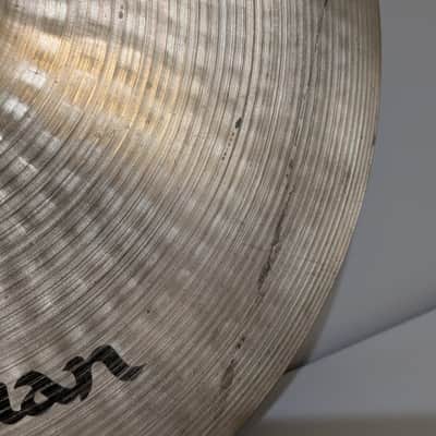 Zildjian 18" A Series Medium Thin Crash Cymbal 1982 - 2012 - Traditional image 7