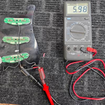 Used Kinman Pickups with Strat pickguard image 4