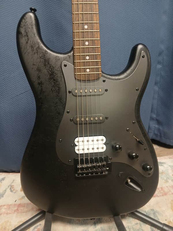 Fender Stratocaster by Squier  Stratocaster  2005 - Custom image 1
