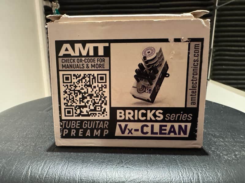 AMT Electronics bricks series Vx Clean 2020 white image 1