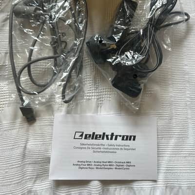 Elektron Model:Samples 2019 - 2020 - White image 4