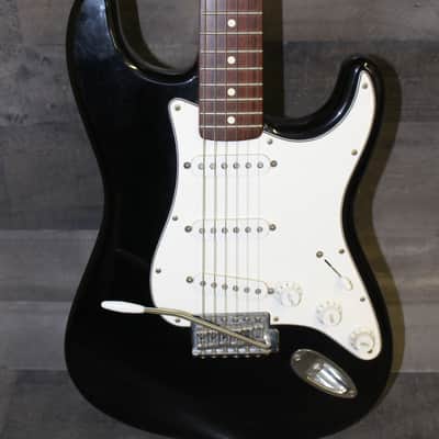 Fender Standard Stratocaster 1998 - 2005 | Reverb