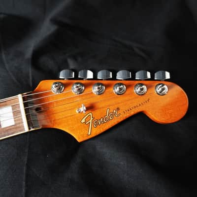 2020 Fender Parallel Universe II Uptown Stratocaster Static White image 7