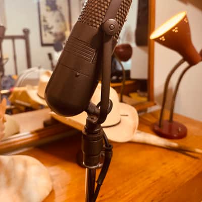 Beautiful 1955 RCA 77 DX Ribbon Microphone New Ribbon and Cable Nice!! image 4