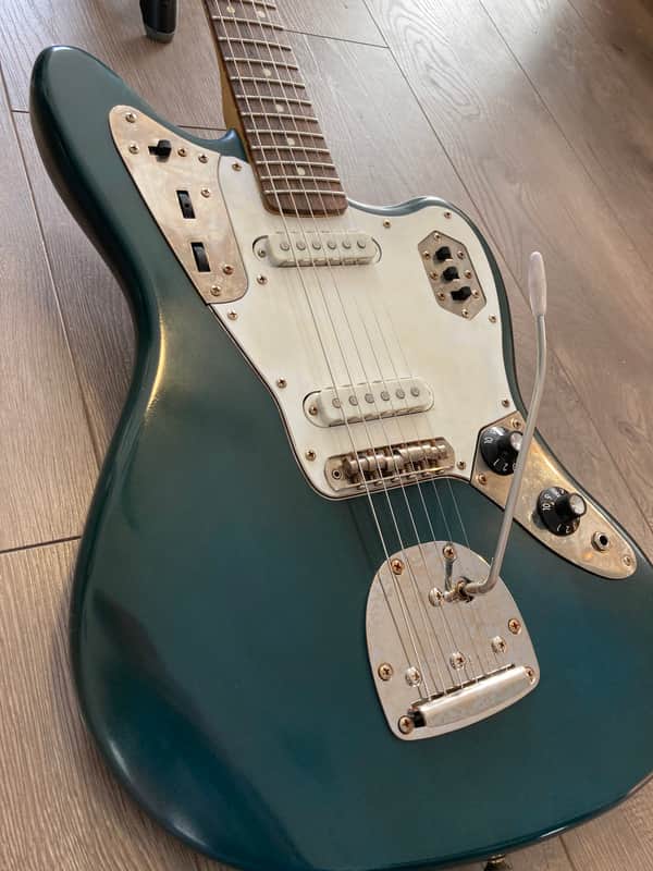 Fender Squier Jaguar - Lake Placid Blue/Sherwood Green John