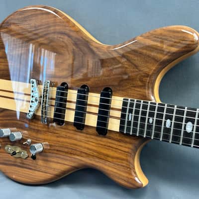 Eastwood SP-I 2022 - Present - Natural Walnut image 2