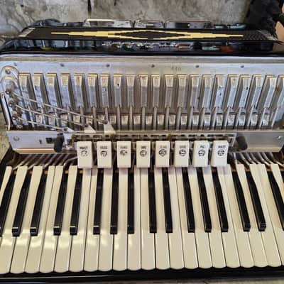 Contello Italian accordion 15.5"keyboard 3/5 reed lightweight Guerrini build image 10