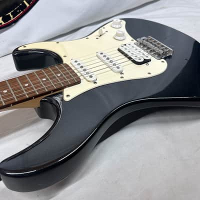 Yamaha EG 112C Doublecut Electric Guitar image 20