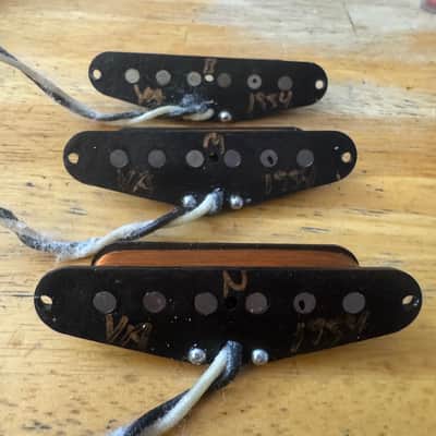 Virgil Arlo - Tone Specific 1954 Stratocaster set - White Covers image 1