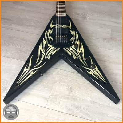 BC Rich KKV Tribal Kerry King Signature Flying V – EMG Pickups – Kahler Bridge – Strap Locks - 2010 image 7