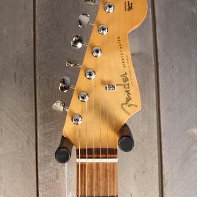 Fender Vintera '60s Stratocaster Modified with Pau Ferro Fretboard 2019 - Present - Olympic White image 3