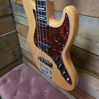 2006 American Vintage Reissue '75 J-Bass Natural w/case image 4