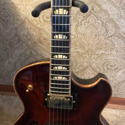 Victor Baker 14 Custom 2016 - Wine image 3