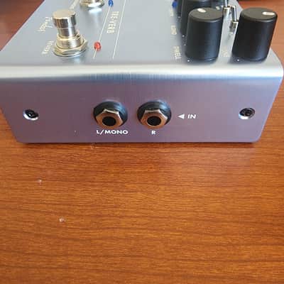 Fender Tre-Verb Tremolo/Reverb 2019 - Present - Blue image 4