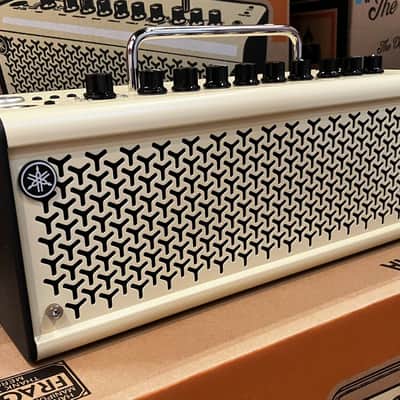 Yamaha THR10II 20-Watt 2x3" Digital Modeling Guitar Combo image 3