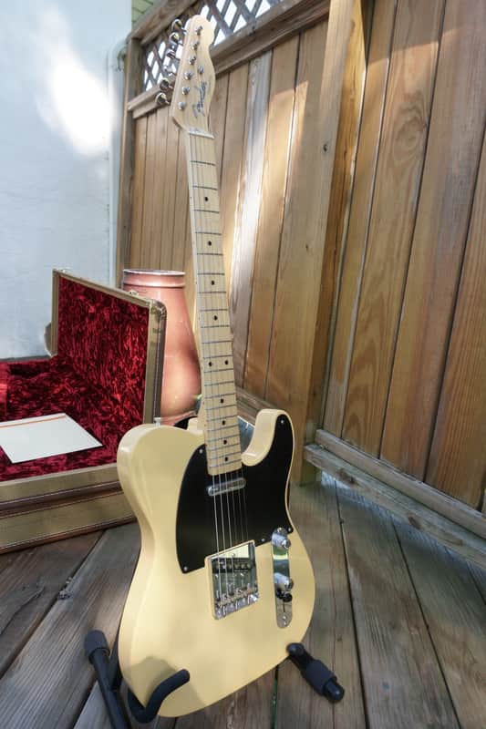 Fender American Vintage '52 Telecaster 2017 - Butterscotch Blonde