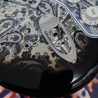*NEW IN BOX* 2025 Fender Japan Limited Edition Stratocaster Black Paisley - MIJ JD25 - low tariffs image 5