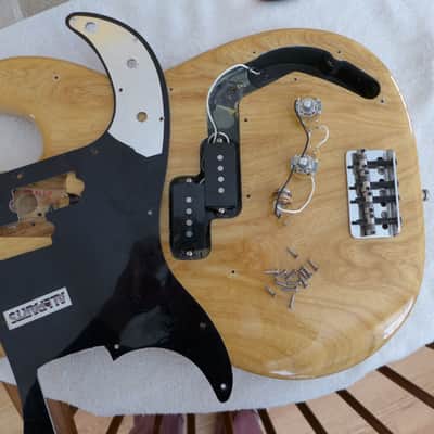 Fender American Standard Precision Bass Body 2001 Natural image 3