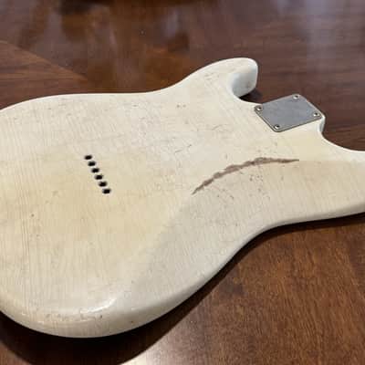 NOS Relic Alder MJT Hardtail Stratocaster Body only 4 lbs 6 oz with Fender Hardware! image 9