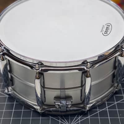 Pearl STE1465AL 14x6.5" Sensitone Elite Aluminum Snare Drum 2010s - Aluminum image 4