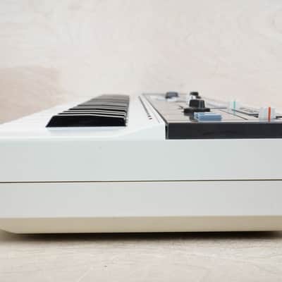 Casio MT-70 49-Key Synthesizer 1982 White / Black w/ Power Supply, Case image 4