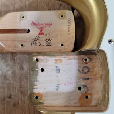 Fender '54 Stratocaster Custom Shop 1998 Gold Hardware, Orig Case & Paperwork- Aztec Gold image 25