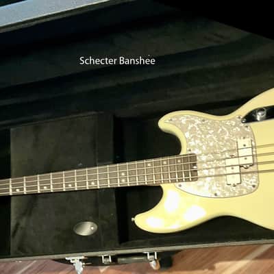 Douglas Case for Fender Mustang, Bronco, Sire U2,  Musicman Sterling Stingray Short Scale Basses image 7