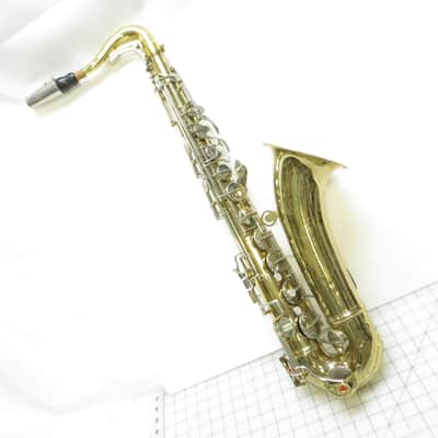 Conn 10M Tenor Sax 1964 - Brass image 2