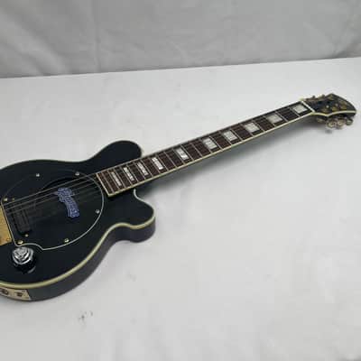 Pignose PGG-259-BK Basswood Body Bolt-On Maple Neck Mini/Travel Built-In Amp 6-String Electric Guitar w/Gig Bag image 2